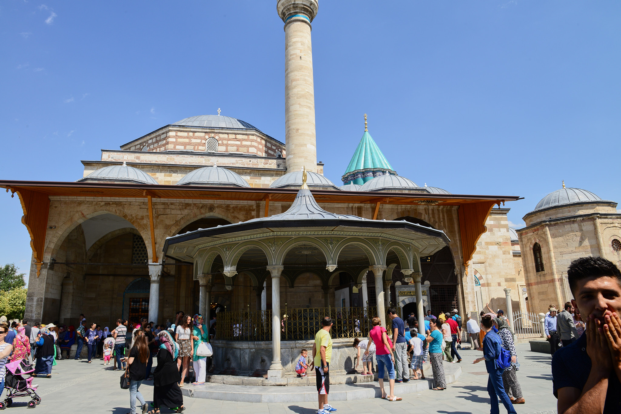 329 아피온 모스크